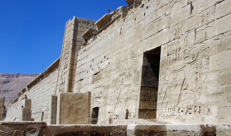 Medinet Habu, nobles’ tombs, & Valley of the Queens