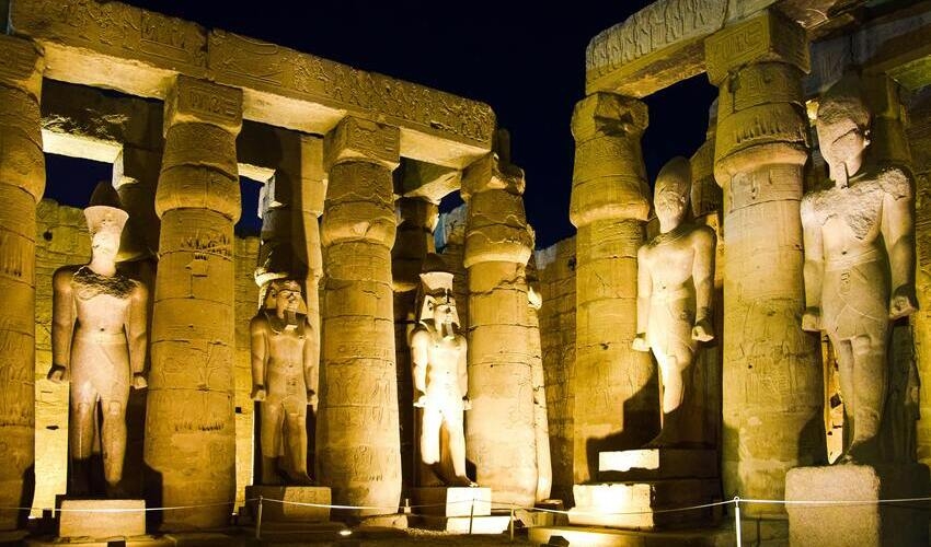 Luxor Temple Tour at Night