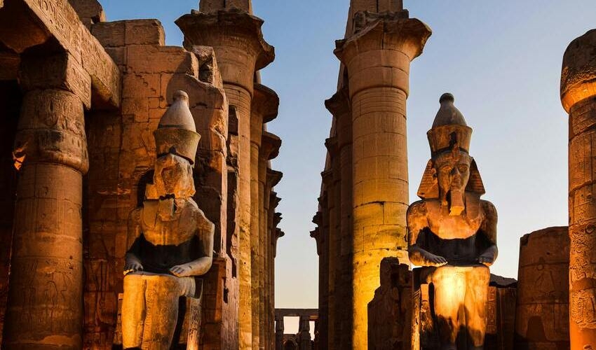 Luxor Temple Tour at Night