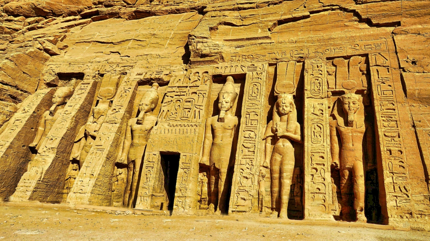 5 Cities in 5 days (Cairo, Giza, Fayoum, Alex & Luxor)